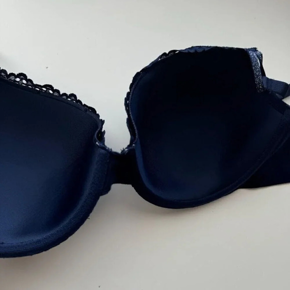 Victoria's Secret Navy Blue Lace Underwire Convertible Straps Demi Bra Size 36D - Picture 6 of 13